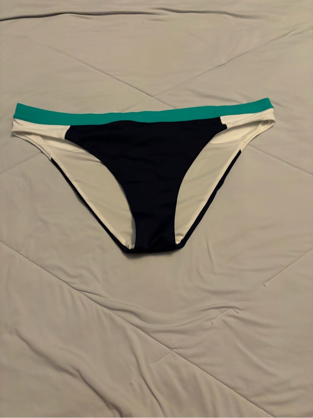 Athleta freestyle Teal, White & Navy Active Skirt